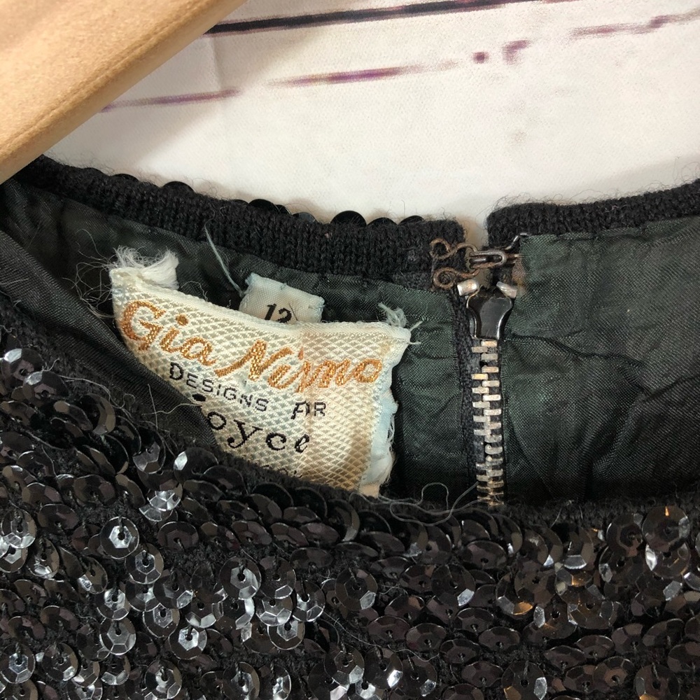 Vintage Black Bead and Sequin Sleeveless Top Small - Picture 8 of 8